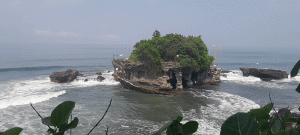 tanah lot temple bali