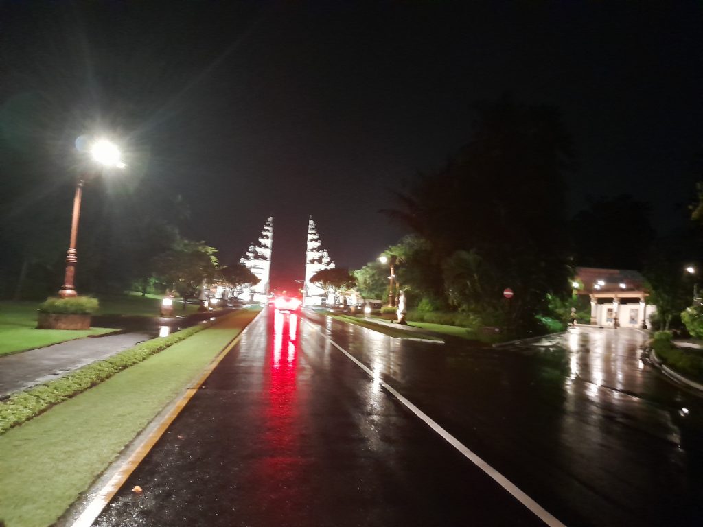 nusa dua bali entrance gate