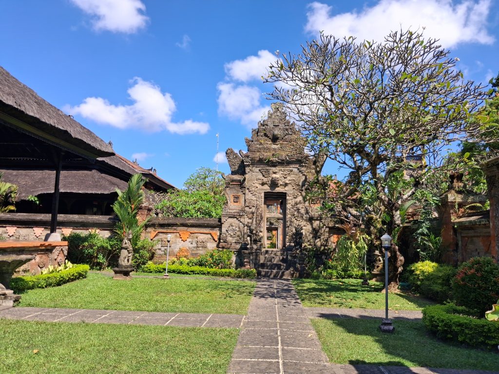 inside yard of bali museum