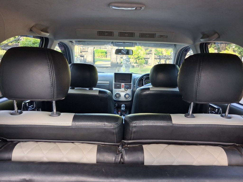 interior daihatsu terios
